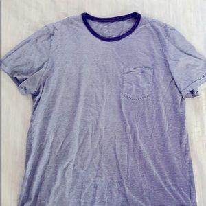 Gap tee shirt